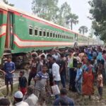 নীলসাগর এক্সপ্রেস লাইনচ্যুত; ঢাকার সঙ্গে উত্তরবঙ্গের রেলযোগাযোগ বন্ধ