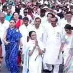 শেষ লগ্নে মমতার মিছিলে ‘জনজোয়ার’! ৫ কেন্দ্র ছুঁয়ে মহাপ্রচার তৃণমূল সুপ্রিমোর