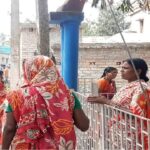 ভোট উৎসবের মাঝে শ্মশানের নীরবতা! বিষক্রিয়ায় বিধ্বস্ত গ্রাম, খাঁ খাঁ করছে নির্বাচনী বুথ