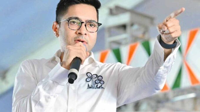 এক্সিট পোল ‘ভুল’, নজর এবার স্ট্রংরুমে! কাউন্টিং এজেন্টদের নিয়ে বিশেষ বৈঠক ডাকলেন অভিষেক