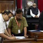"তাপস-সজলদের দল ছাড়তে বাধ্য করা হয়েছে!" বিধানসভায় শপথ নিয়েই বিস্ফোরক কুণাল, নিশানায় কি সেই 'হেভিওয়েট'?