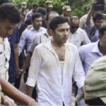 হেলমেট পরেও বাঁচল না জামা, জনরোষের মুখে অভিষেক! ভিডিও দেখে মাঝরাতে পুলিশের তুলকালাম অ্যাকশন