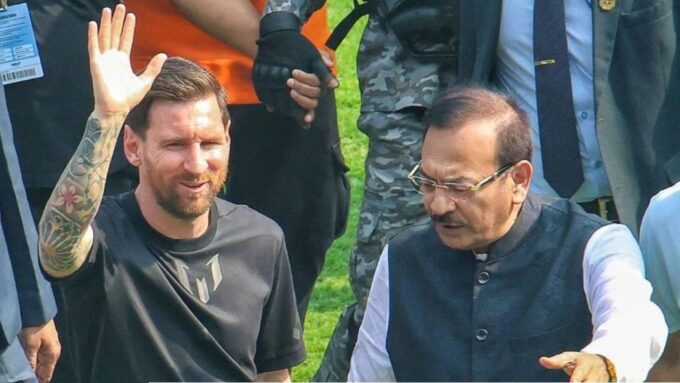 মেসিকাণ্ডে এবার গ্রেফতারির খাঁড়া! তড়িঘড়ি আদালতের দরজায় প্রাক্তন মন্ত্রী অরূপ বিশ্বাস, কোন ৫ ধারায় এফআইআর?