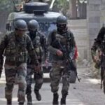 কাশ্মীরে জঙ্গিদমন অভিযানের মাঝেই উরির সেনা ক্যাম্পে ভয়াবহ বিস্ফোরণ! প্রাণ হারালেন ২ ভারতীয় জওয়ান, নেপথ্যে বড়সড় নাশকতা?