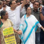 ধর্মতলায় মমতার ‘লিটমাস টেস্ট’! হকার উচ্ছেদে বামেদের বাড়বাড়ন্ত রুখতে এবার বুকে প্ল্যাকার্ড ঝুলিয়ে রাজপথে ‘কালীঘাট তৃণমূল’