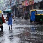 এক রাতেই ৫ ডিগ্রি নামল পারদ, মেঘ-বৃষ্টির ধামাকায় বদলে গেল কলকাতার মুড!