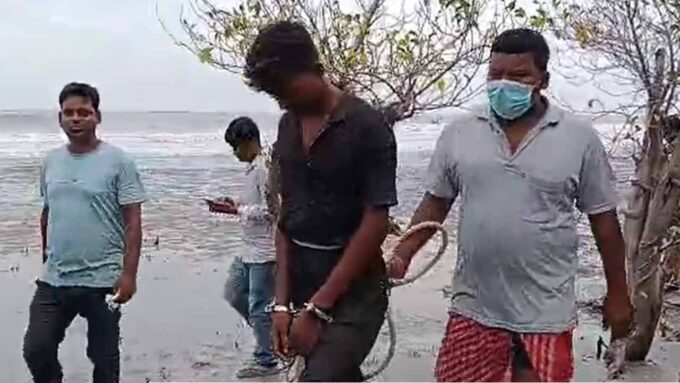 বালির নীচে পুঁতে রাখা ছিল দেহ, বিবাহবহির্ভূত সম্পর্ক ঘিরে খুনের অভিযোগে চাঞ্চল্য