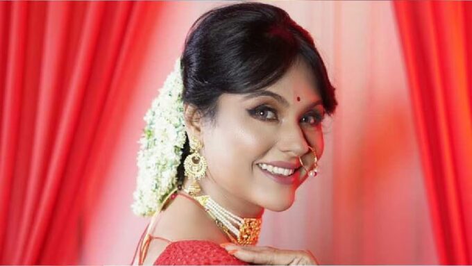 পরপর দুই ঘটনায় থানায় অভিযোগ, মহিলাদের সতর্ক করলেন অভিনেত্রী