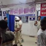 সাপের কামড় নিয়ে হাসপাতালে রোগী, মেলেনি চিকিৎসা! নার্স-রক্ষীদের বেধড়ক মারধর, রণক্ষেত্র জঙ্গিপুর হাসপাতাল