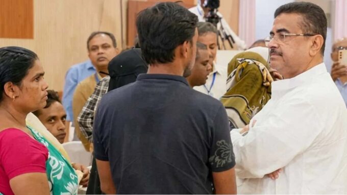 তারাতলা কাণ্ডে নিহতদের পরিবারে সাহায্য, আহতদের চিকিৎসা ও পরিবারের সদস্যদের কাজের আশ্বাস মুখ্যমন্ত্রীর