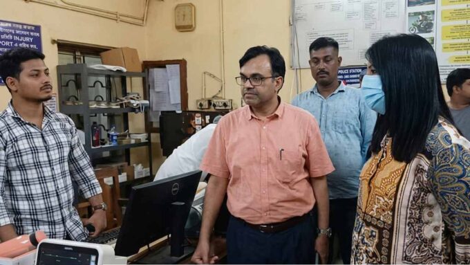 ডাক্তারি ছাত্রী সেজে গভীর রাতে হাসপাতালে মন্ত্রী! পরিচয় মিলতেই কালঘাম ছুটল ডাক্তারদের