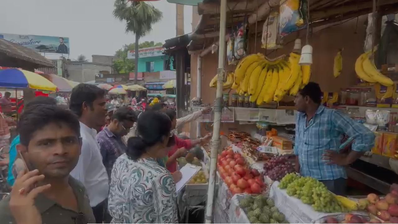 ছানাতেও ভেজাল, বাসি খোয়া ক্ষীর ! কী হচ্ছে বাংলায় ?
