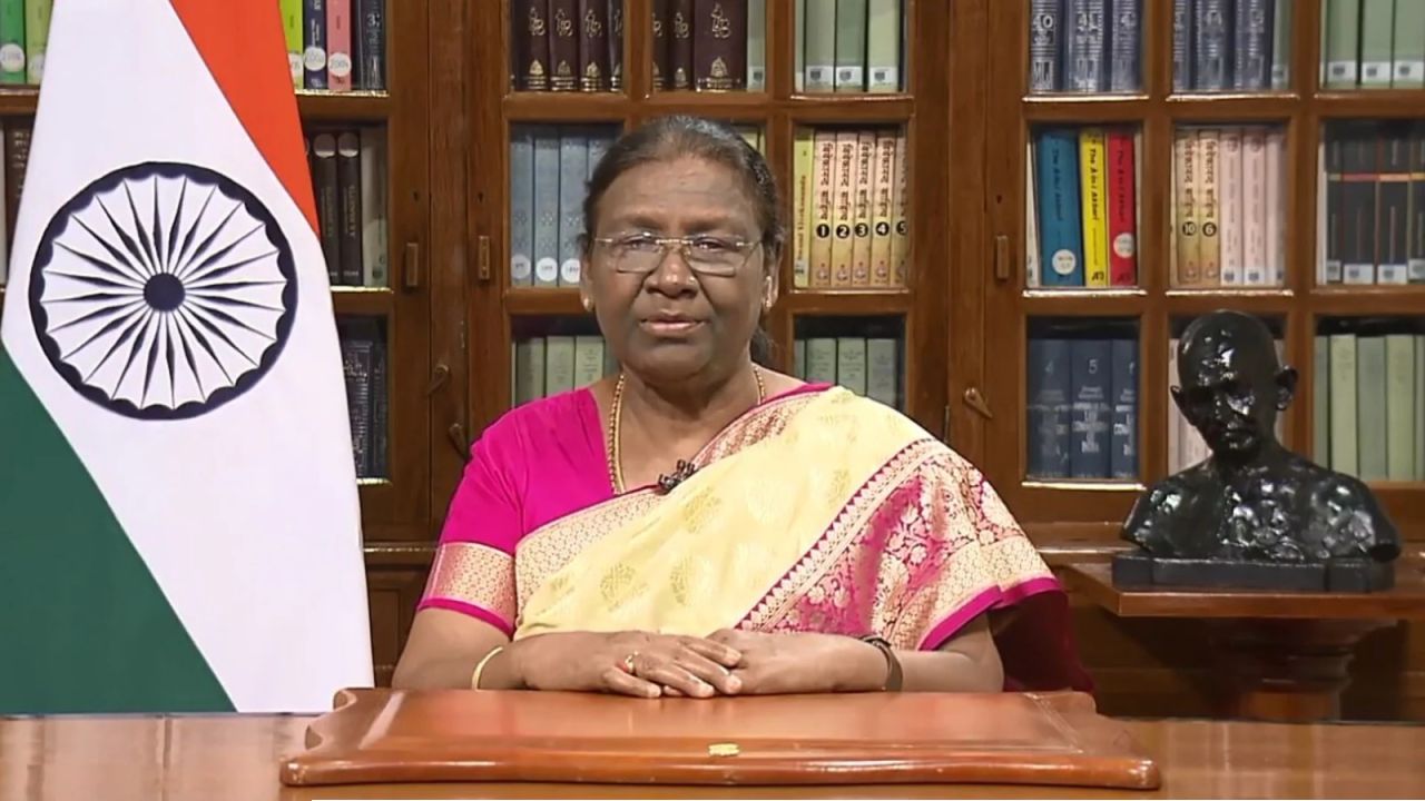 শেষ মুহূর্তে সফর বাতিল রাষ্ট্রপতির, আগেই ইস্তফা রাজ্যপালের, জোড়া ধাক্কায় কর্মসূচি নিয়ে অনিশ্চয়তা উত্তরবঙ্গে