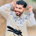 বাংলাদেশের কেন্দ্রীয় শহীদ মিনারে প্রকাশ্যে গুলি করে কনটেন্ট ক্রিয়েটারকে খুন