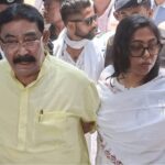 বীরভূমে উধাও ‘গুড়-বাতাসা’, ভোট দিয়ে তৃণমূলের ‘ম্যাজিক ফিগার’ জানিয়ে দিলেন শান্ত অনুব্রত!
