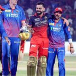 আইপিএলের মুকুটে নতুন পালক! ৯০০০ রানের মাইলফলক ছুঁয়ে ধরাছোঁয়ার বাইরে ‘কিং’ কোহলি