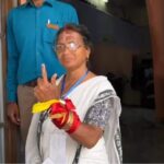 ‘আমরাই জিতছি, এবার বিচার হবেই’, ভোট দিয়ে জয়ের ব্যাপারে ১০০ শতাংশ আত্মবিশ্বাসী অভয়ার মা