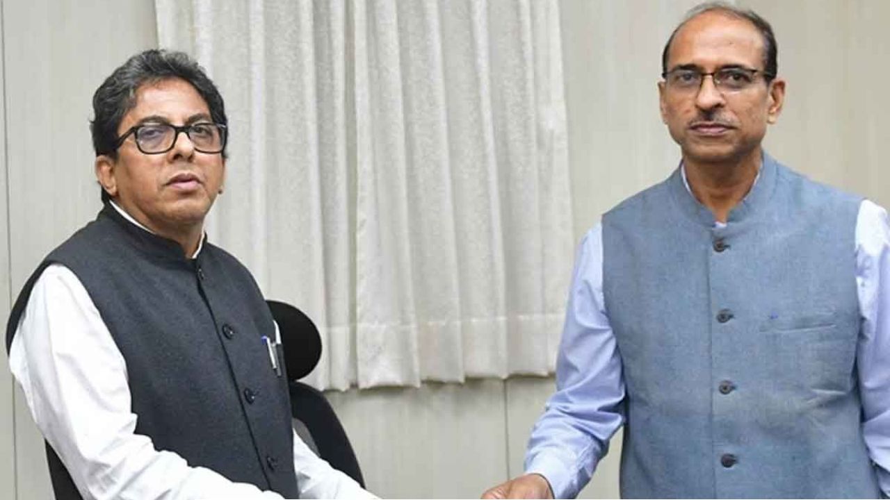 নবান্নে মহাপ্রস্থান! মমতার ‘সজাগ প্রহরী’দের গণইস্তফা, পালাবদলের ঝড়ে তাসের ঘরের মতো ভাঙছে আমলাতন্ত্র?