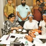 ‘চিকিৎসা করবে কে?’ বেহালার বিদ্যাসাগর হাসপাতালে গিয়ে চরম ক্ষুব্ধ ডাক্তার-বিধায়ক, রাতেই আরজি করে স্বাস্থ্যসচিব