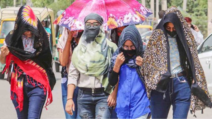 ৪৬ ডিগ্রি ছাড়াল পারদ, তেলঙ্গানায় তাপপ্রবাহের বলি ১৬! মৃতদের পরিবারকে আর্থিক সাহায্য সরকারের