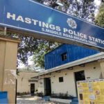 খেলার ছলে নেমে এলো মৃত্যু! খাস কলকাতায় বাতিস্তম্ভের লাইট ভেঙে মৃত্যু ৬ বছরের শিশুর