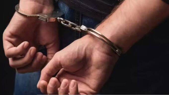 ত্রাণ চুরি থেকে টাকা লোপাট! রবিবাসরীয় ভোরে পুলিশের মেগা অভিযানে জালে বর্ধমানের ২ হেভিওয়েট প্রাক্তন বিধায়ক ও তৃণমূল নেতারা!