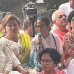 মমতার ধর্নামঞ্চে খাঁ খাঁ করছে নেতাদের চেয়ার! পাশে নেই ৪১ জন সাংসদ ও ৭৮ বিধায়কের সিংহভাগ, ভাঙনের ইঙ্গিত?