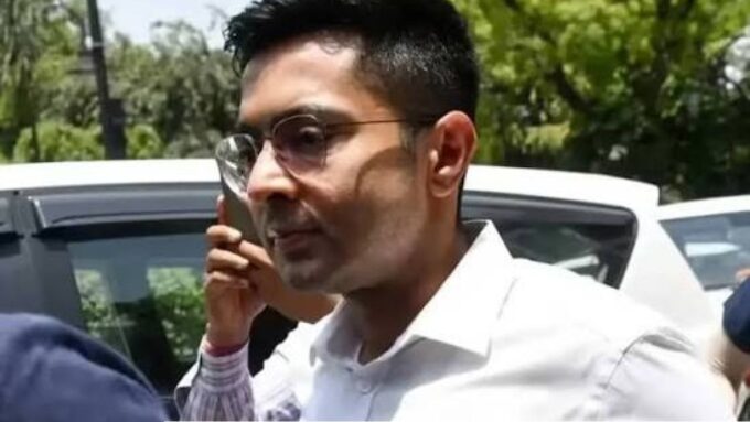 ত্রাণ বণ্টনে অনিয়মের অভিযোগ অভিষেকের বিরুদ্ধে, আদালতের দ্বারস্থ বিজেপি নেতা