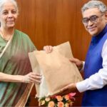 দিল্লির জোড়া বৈঠকের পর জোর জল্পনা, নতুন সরকারের প্রথম বাজেটে থাকছে কি বড় চমক?