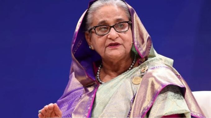 মৃত্যুদণ্ড মাথায় নিয়ে দেশে ফিরছেন শেখ হাসিনা! ‘মেরেই ফেলুক’, ডিসেম্বরেই আত্মসমর্পণের বার্তা