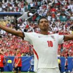 বেলিংহামের জোড়া গোল, রুদ্ধশ্বাস জয় পেয়ে বিশ্বকাপের সেমিতে ইংল্যান্ড