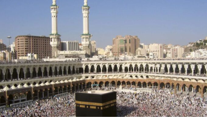 Mecca: মক্কায় রেড সাইরেন, আকাশসীমা লঙ্ঘন হতেই হুথিদের ‘রেড লাইন’ মনে করাল সৌদি