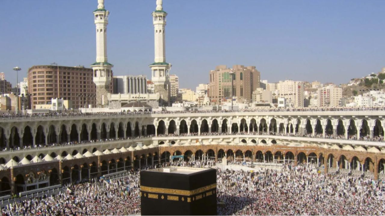 Mecca: মক্কায় রেড সাইরেন, আকাশসীমা লঙ্ঘন হতেই হুথিদের ‘রেড লাইন’ মনে করাল সৌদি