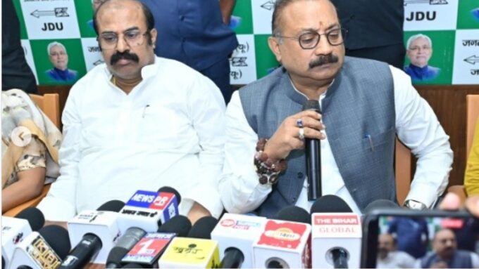 Bihar Minister: টোকিও-নিউ ইয়র্ক টপকে ‘অপরাধের বিশ্বমঞ্চে’ বিহার! ‘জঙ্গলরাজ’ বিতর্কে বেফাঁস মন্ত্রী অশোক