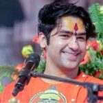 Bageshwar Baba:‘পুজোয় আমিষ খেতে বারণ করার আমি কে?’ চরম বিতর্কের মুখে স্কটল্যান্ড থেকে সুর নরম বাগেশ্বর বাবার, দাবি ‘আমিও তো বাঙালি!’